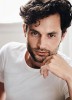 photo Penn Badgley